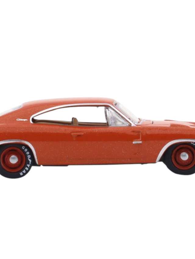 1969 Dodge charger Daytona hemi M2 Machines 1:64 Scale - Image 3
