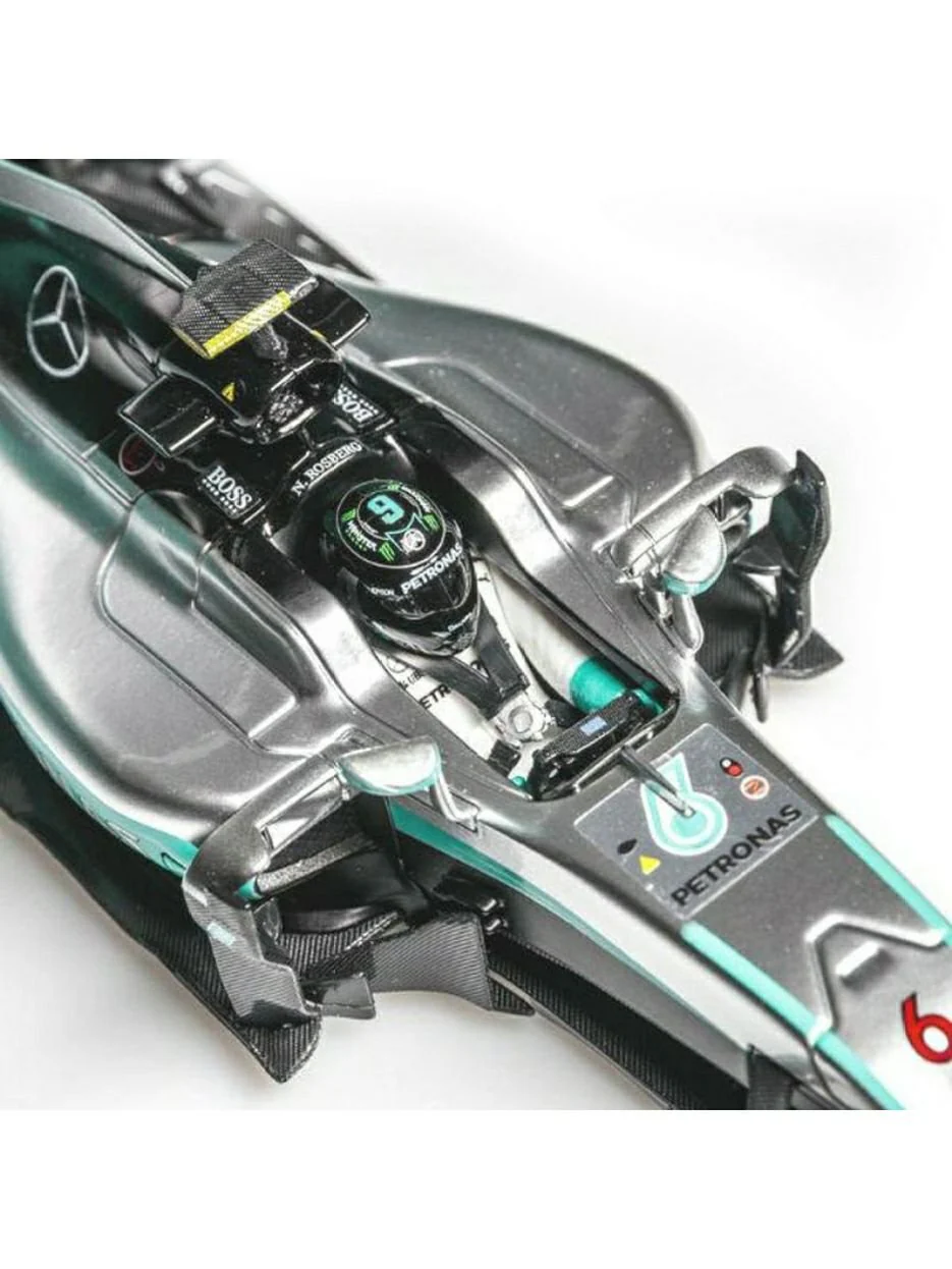 Bburago 1:18 Petronas Mercedes F1 W07 Hybrid(Box damaged car mint condition) - Image 3