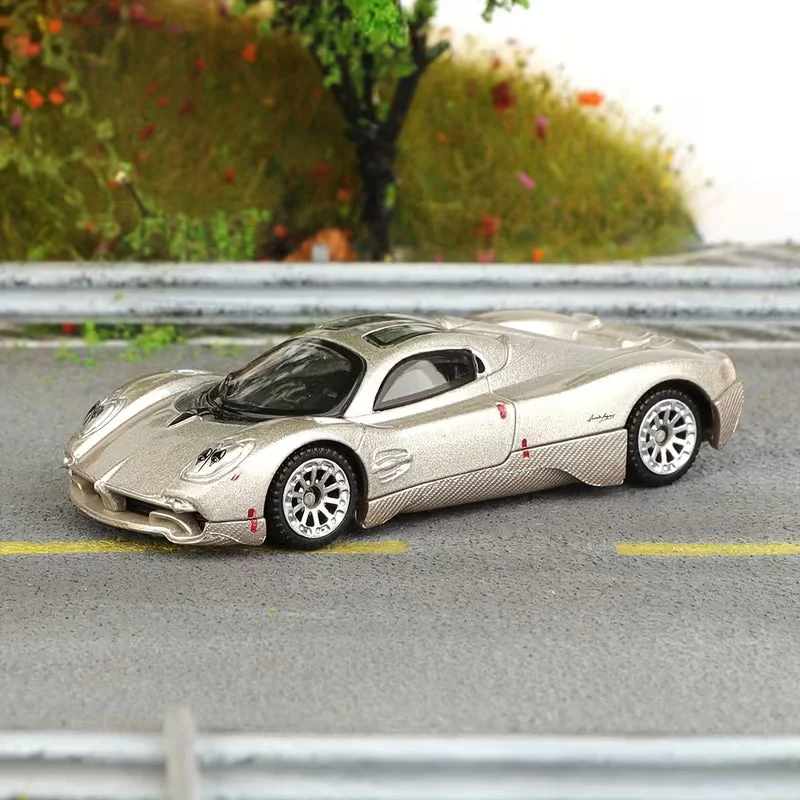 CCA PAGANI UTOPIA Die Cast Car ( S24-01)Premium Alloy Model Car 1:64 Scale S24-01 - Image 2