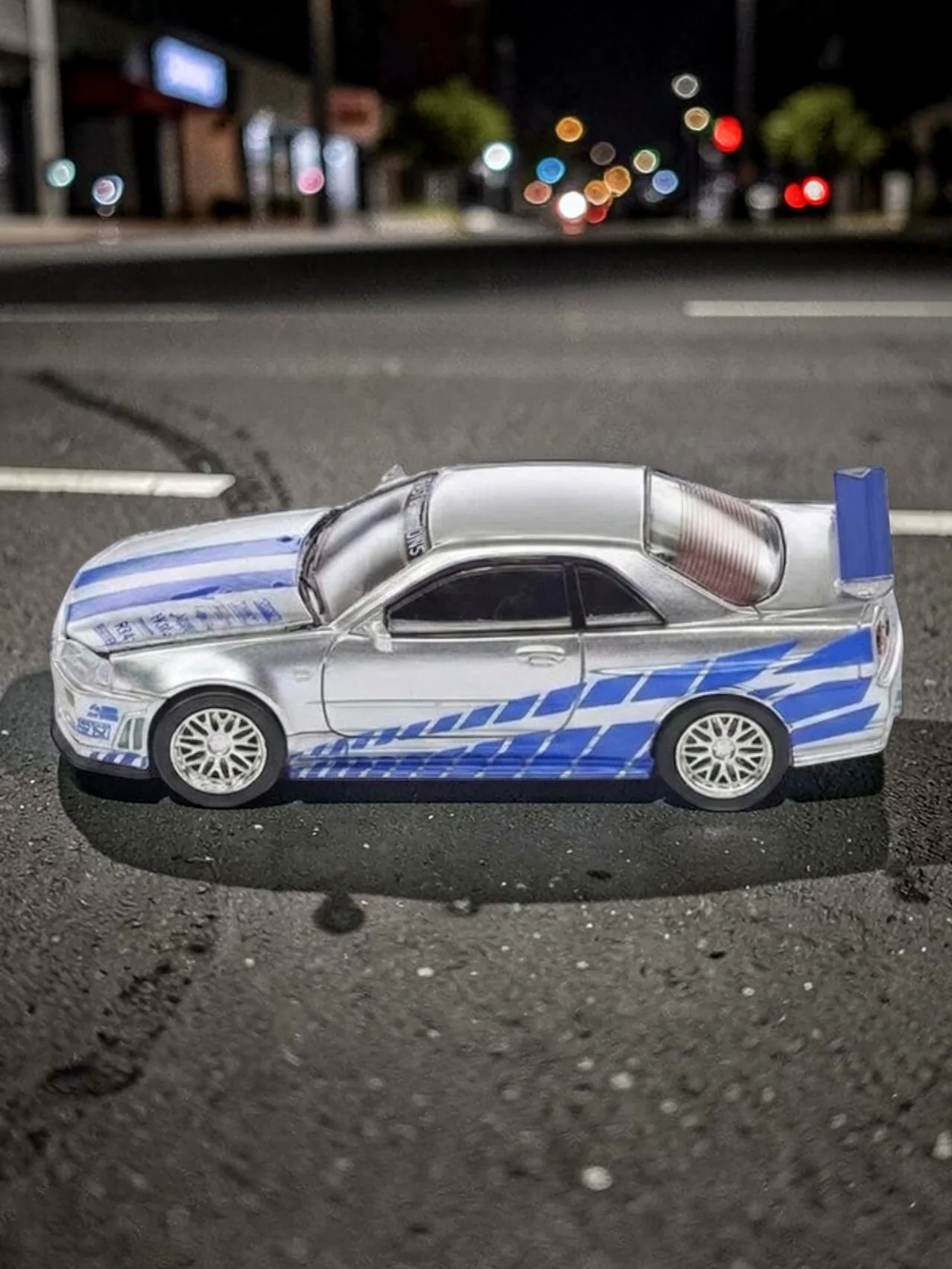 DEMON KING DKA-054 SKYLINE GTR-R34-Legendary JDM Diecast Model (1:64Scale) Chase Piece - Image 2