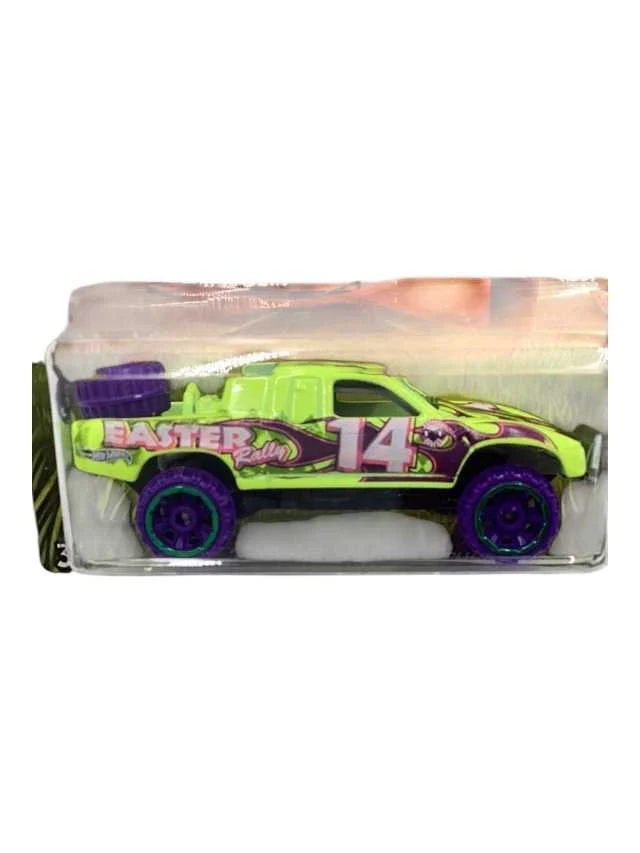 Hotwheels Toyota off-road Truck 1:64 imported mainline - Image 2