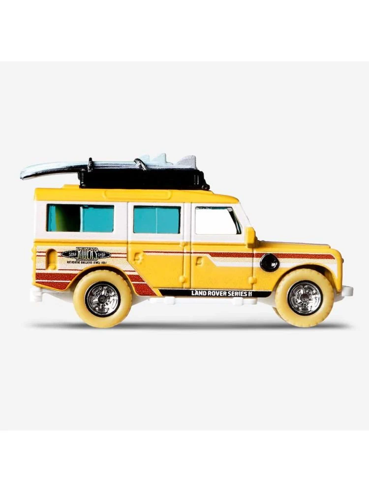 EXCLUSIVES Matchbox RLC Collectors Edition 1965 Land Rover Gen II - Yellow - Image 4