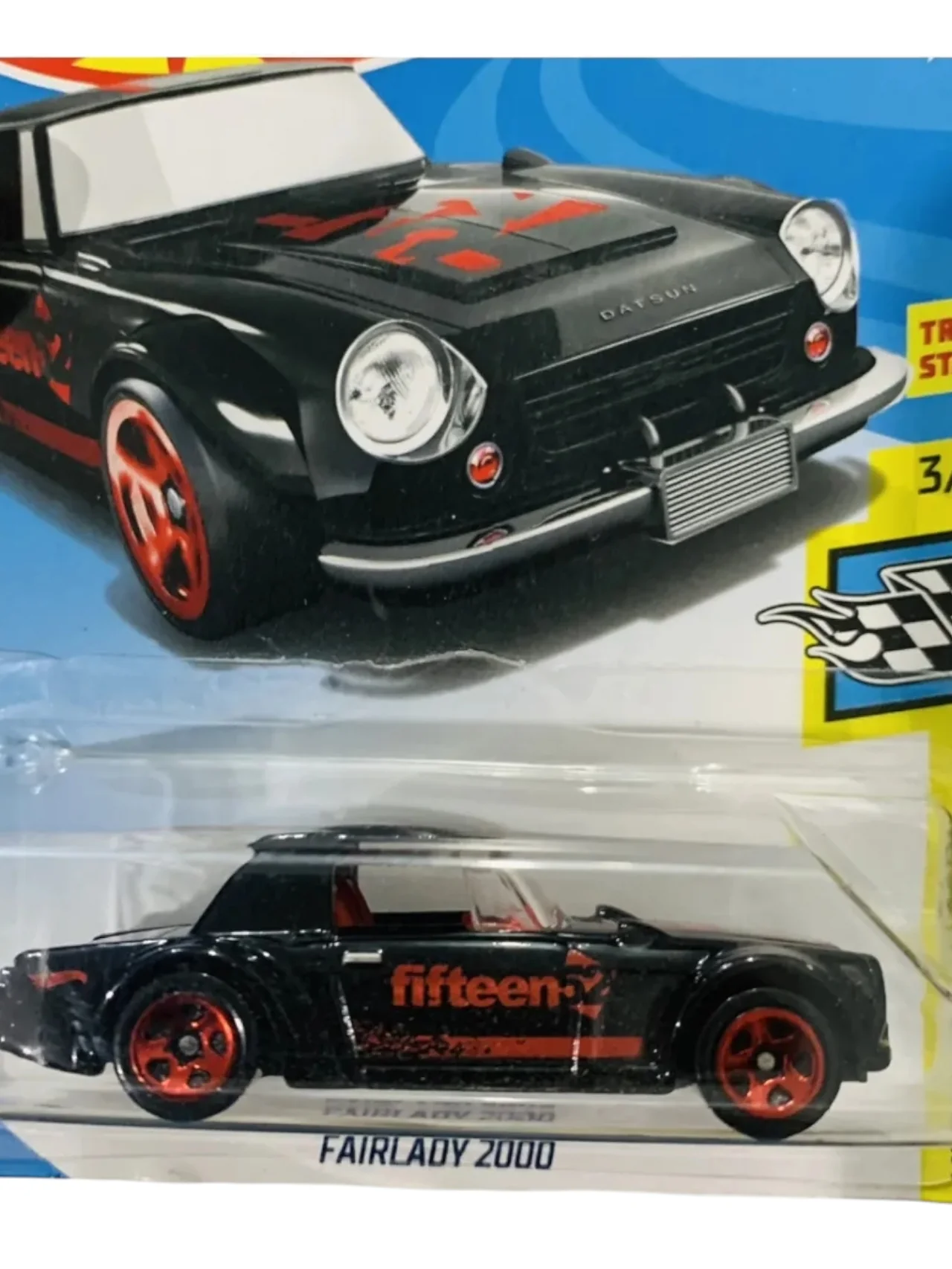 Hot wheels fairlady 2000 imported mainline 1/64 Scale - Image 3