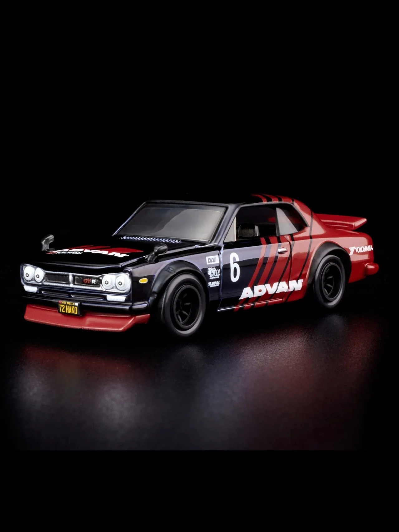 HotWheels 1972 Skyline H/T 2000GT-R RLC 1:64 Scale (With Protector) - Image 6