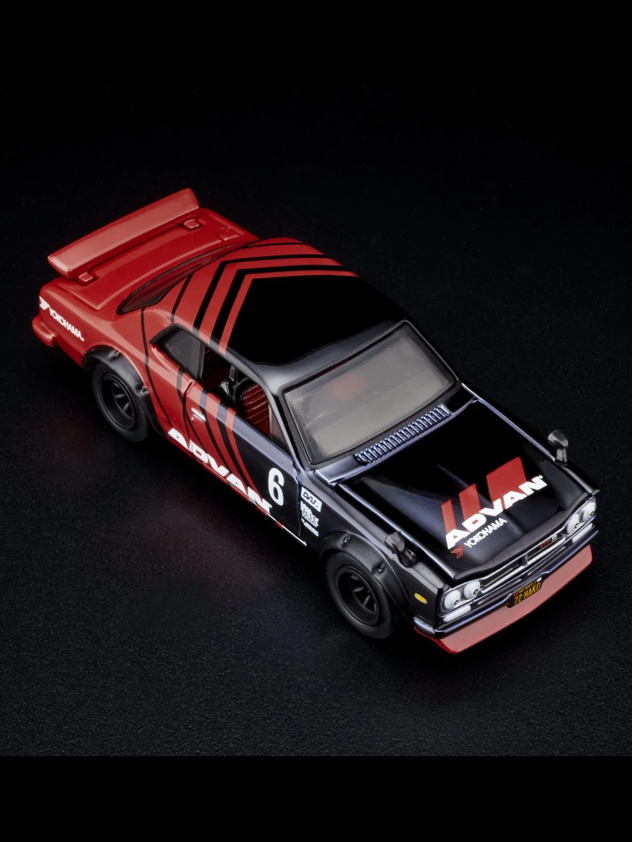 HotWheels 1972 Skyline H/T 2000GT-R RLC 1:64 Scale (With Protector) - Image 8