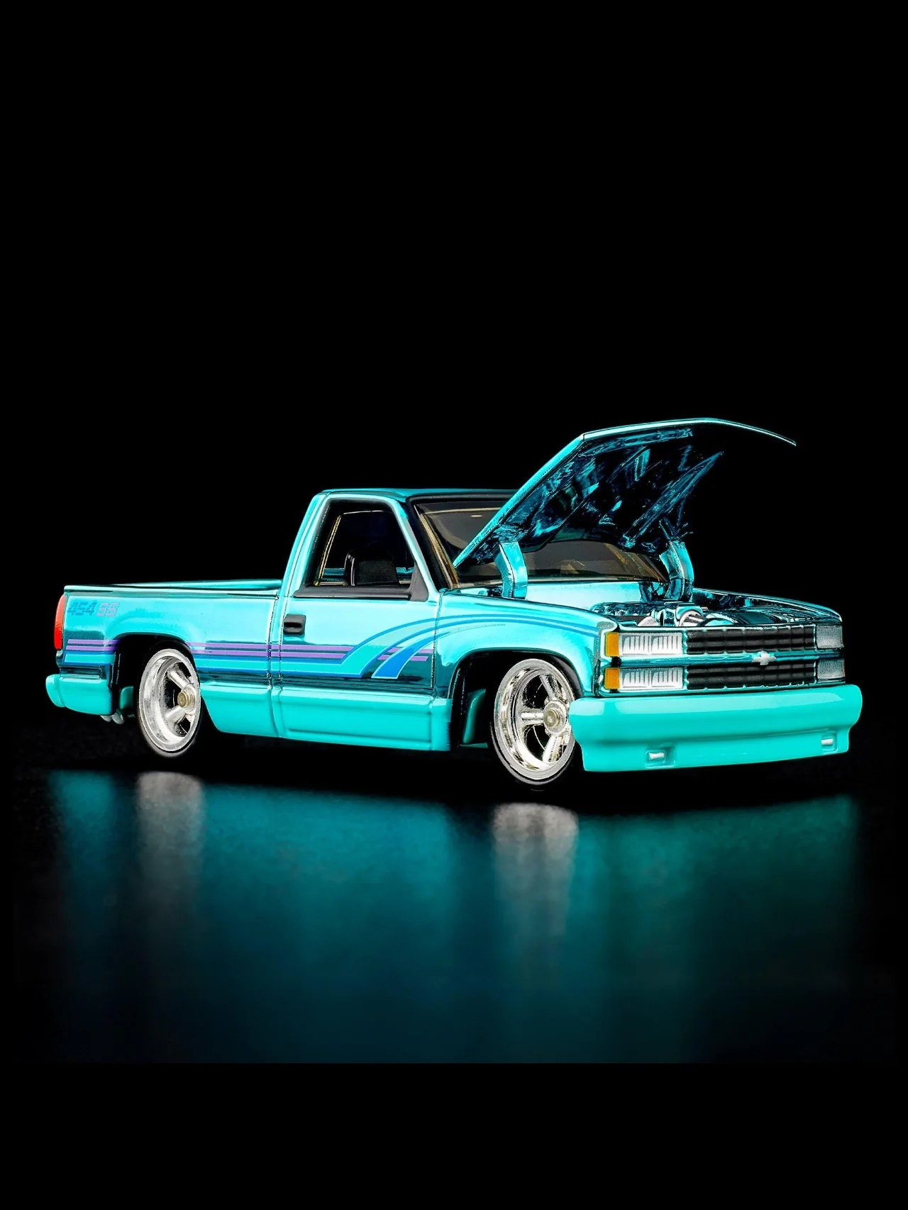 HotWheels 1990 Chevy 454 SS RLC 1:64 Scale (With Protector) - Image 9