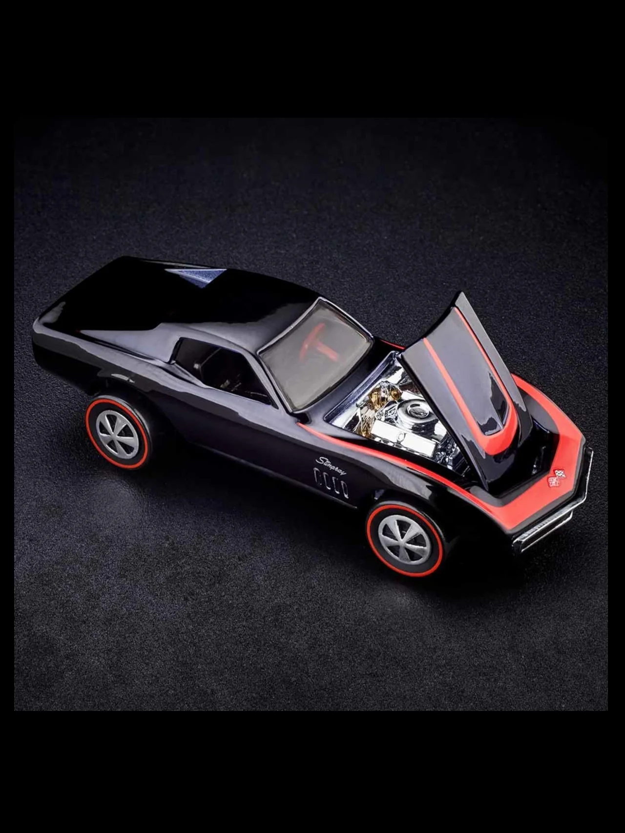 HotWheels Custom Corvette RLC 1:64 Scale (With Protector) - Image 3