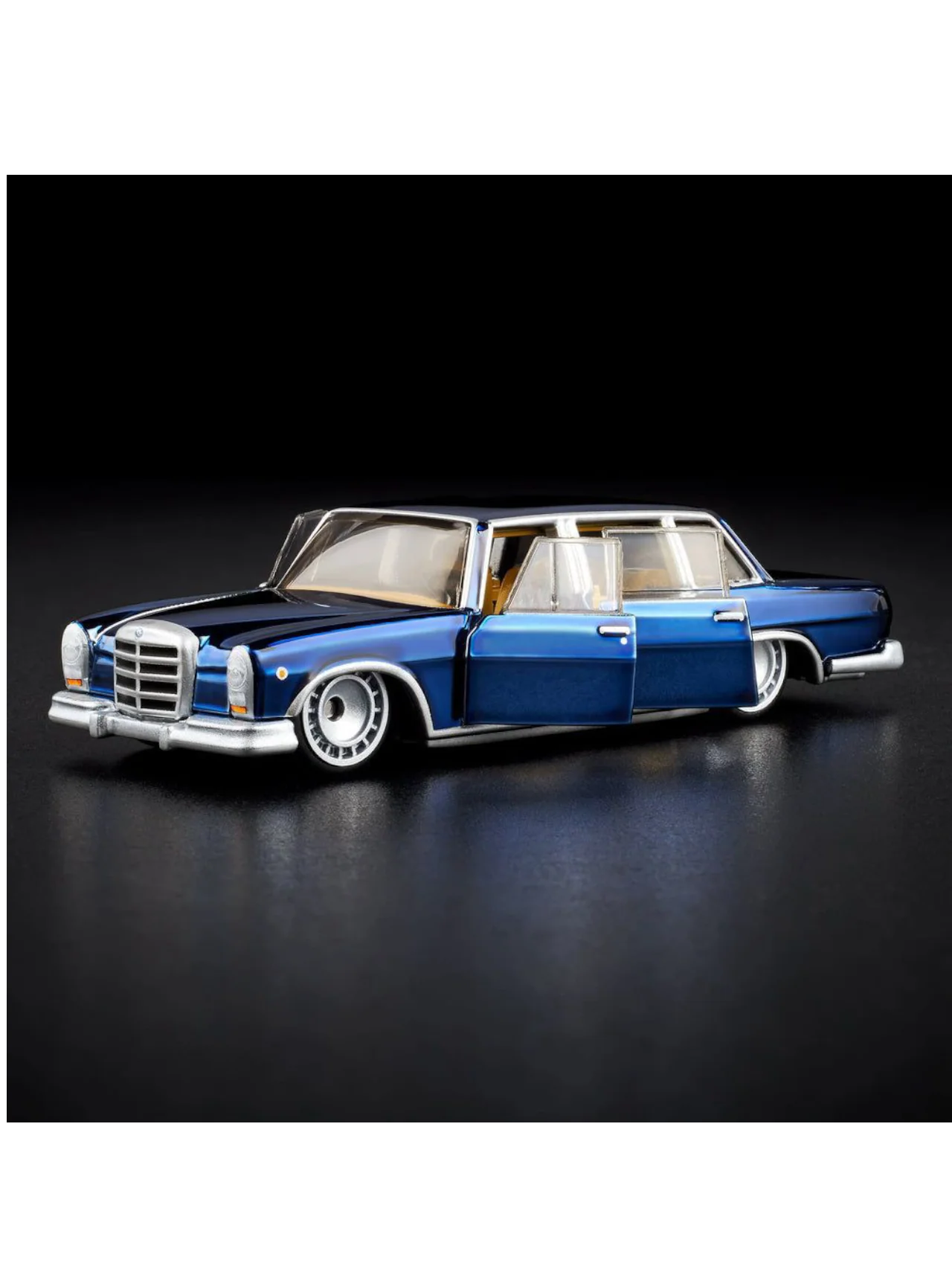 HotWheels Mercedes-Benz 600 RLC 1:64 Scale (With Acrylic Case) - Image 5