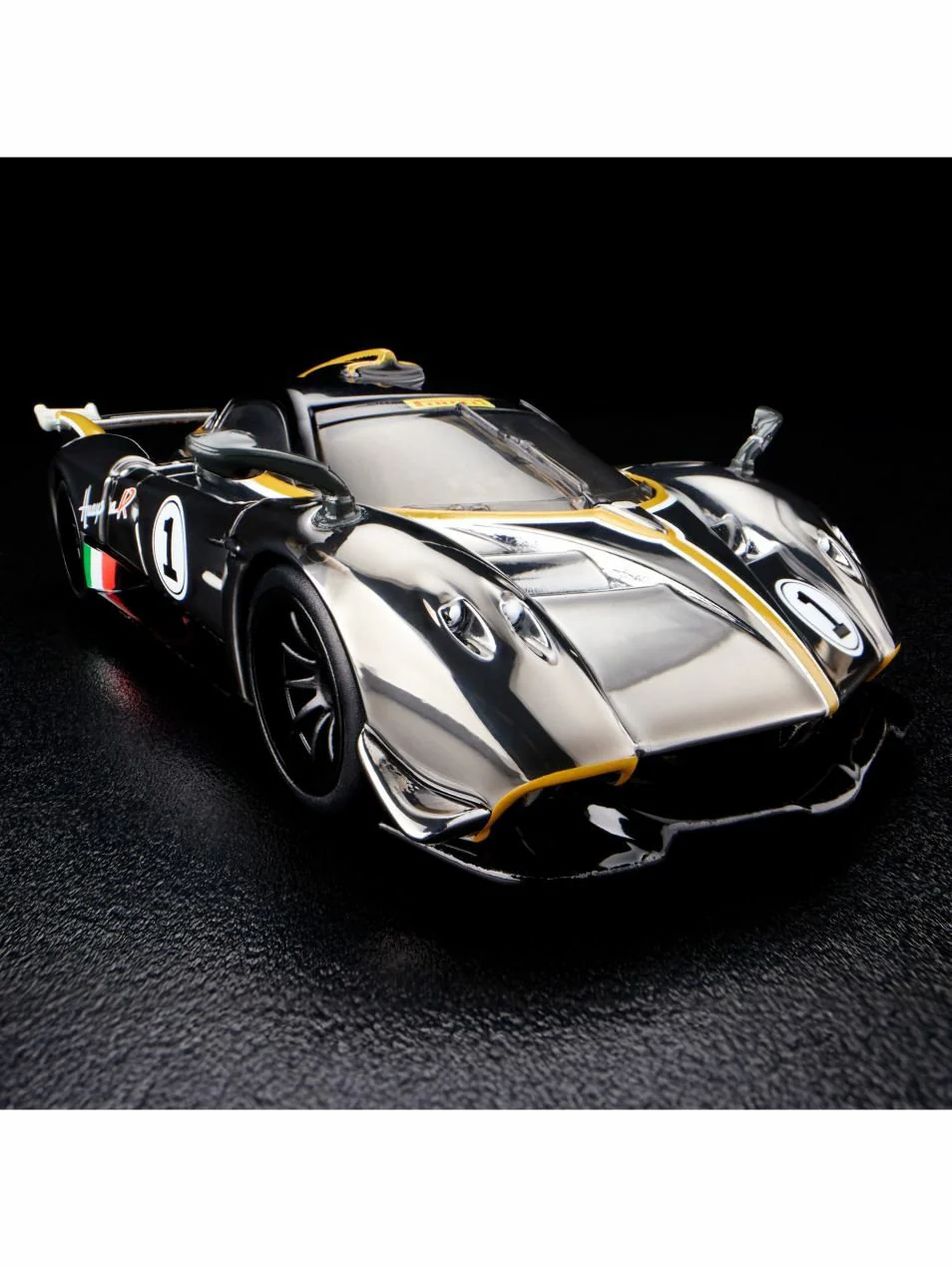 Hotwheels rlc 21 pagani huayra r - Image 2