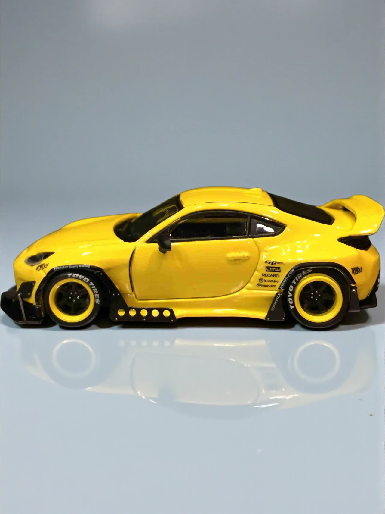 INNO64 TOYOTA GR86 "Pandem" 1:64 Scale Diecast Car Widebody Custom IN64-GR86P-YL - Image 3