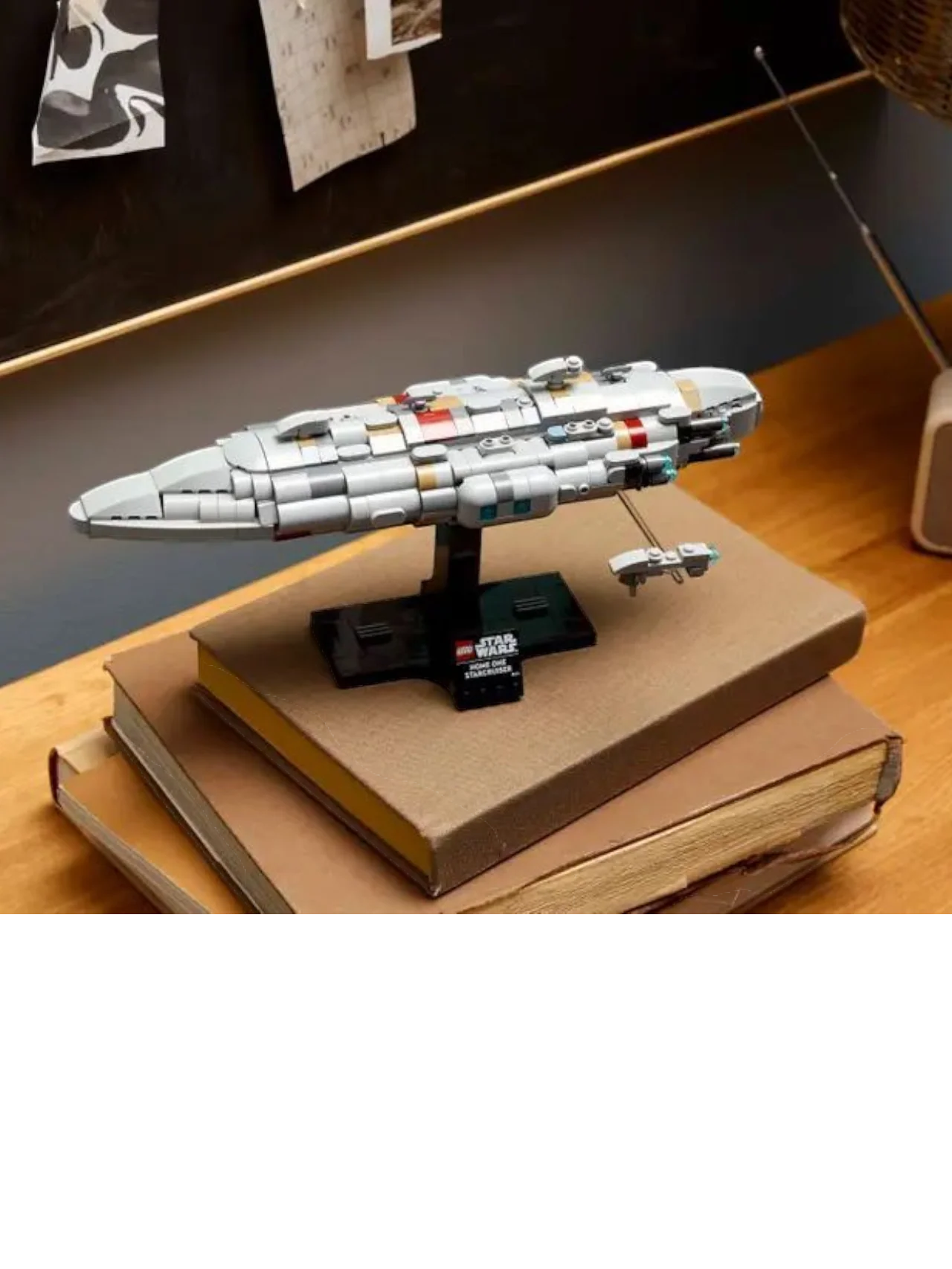 LEGO Disney Star Wars Home One Starcruiser (559 pcs) - Image 10