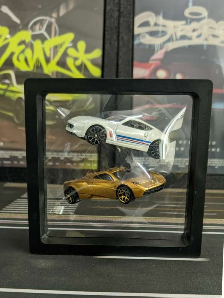 Loose Car Display seal casewithout stand size (11×11×2) CAR NOT INCLUDE - Image 2