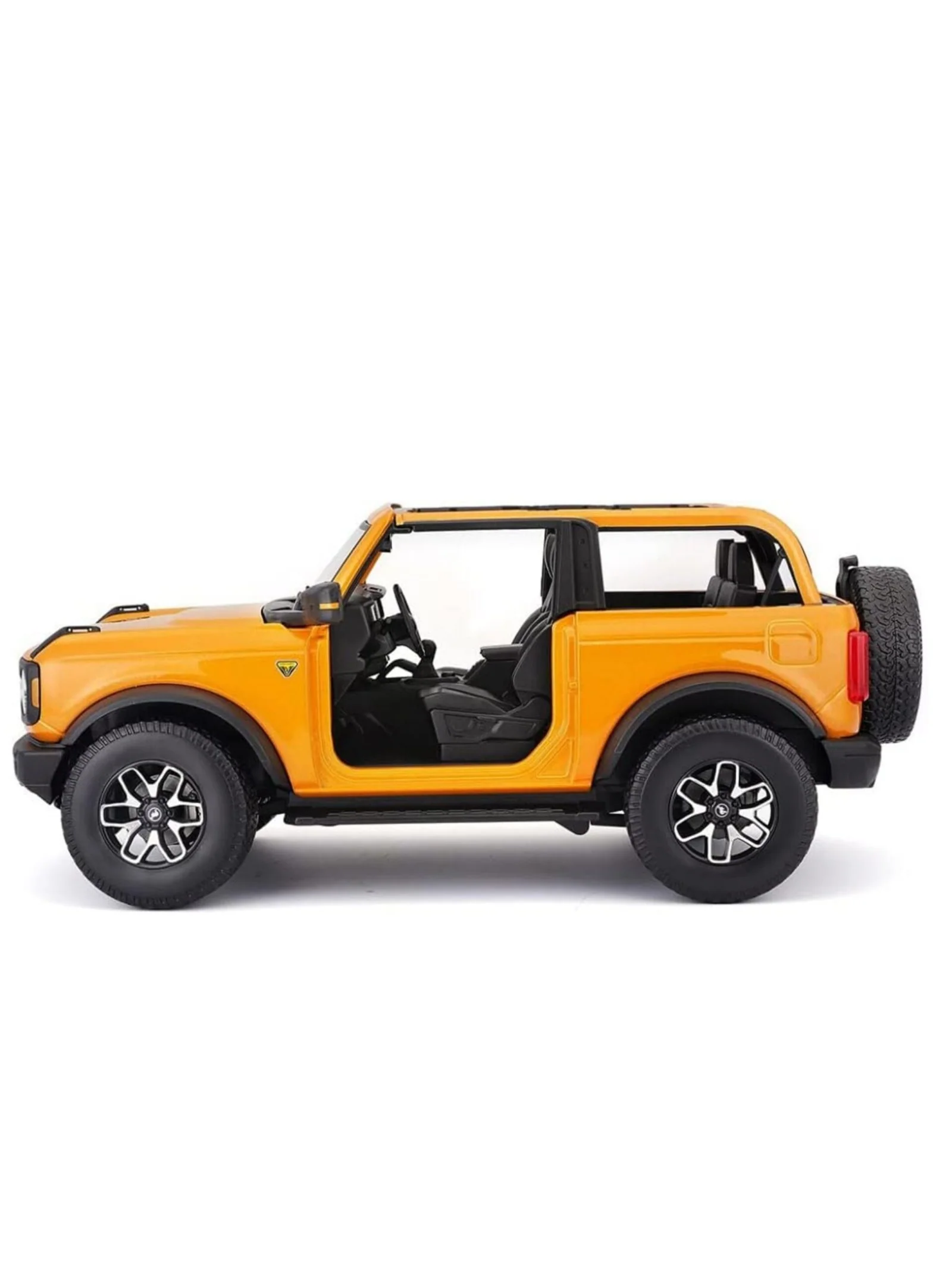 Maisto 2021 Ford Bronco Badlands 1:18 - Image 2