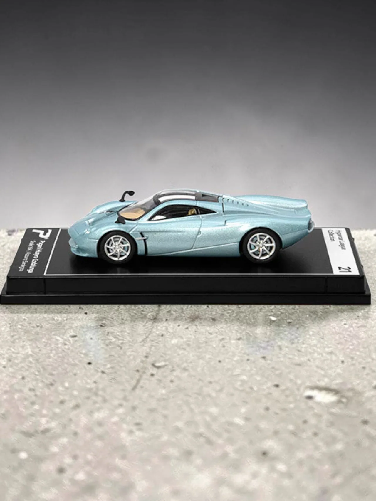 Postercars Pagani Huayra Codalunga 1:64 Scale- Premium Hypercar Diecast Collector Model - Image 2