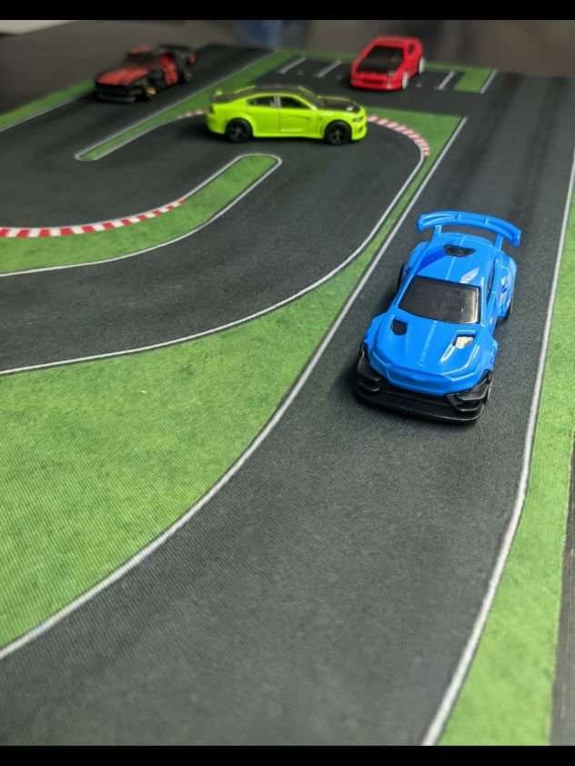 Race Track Desktop Diorama Mat 1:64 - Image 3