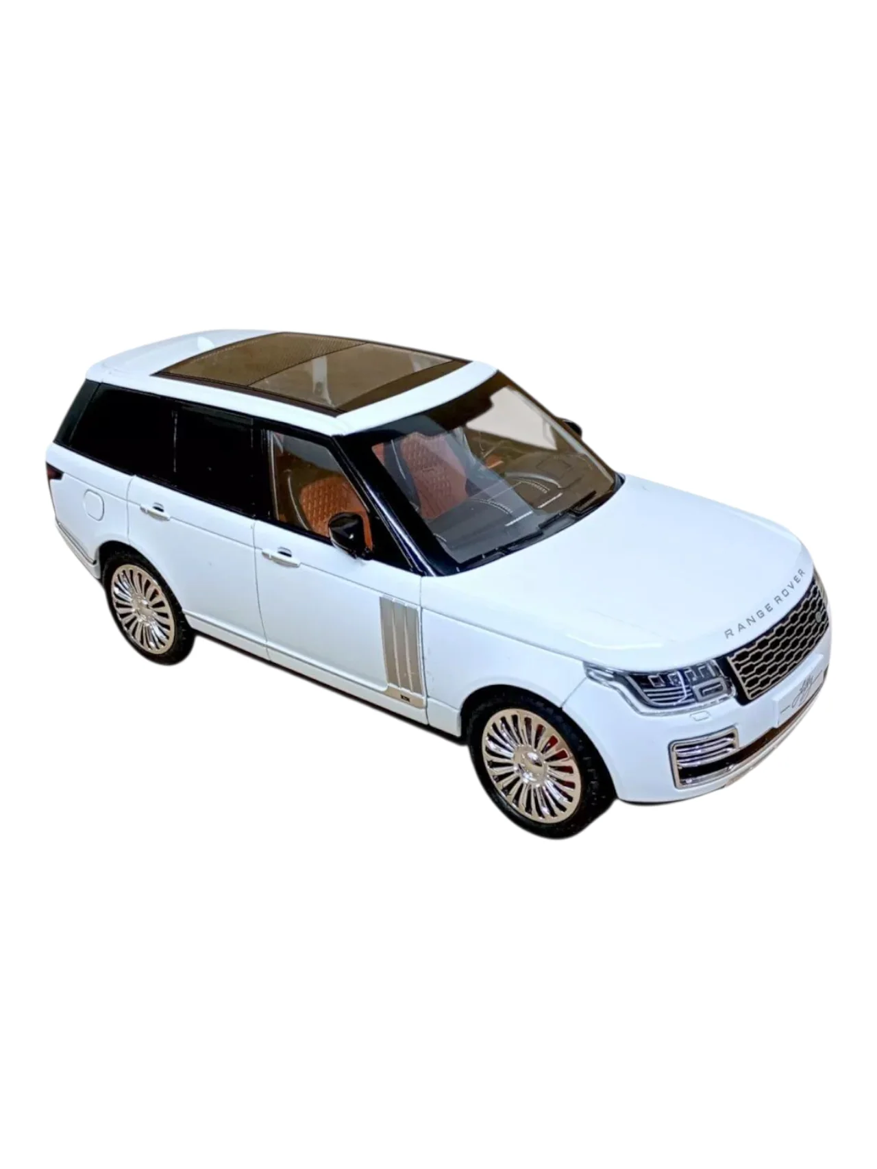 Range Rover 1:18 Scale Diecast - Image 7