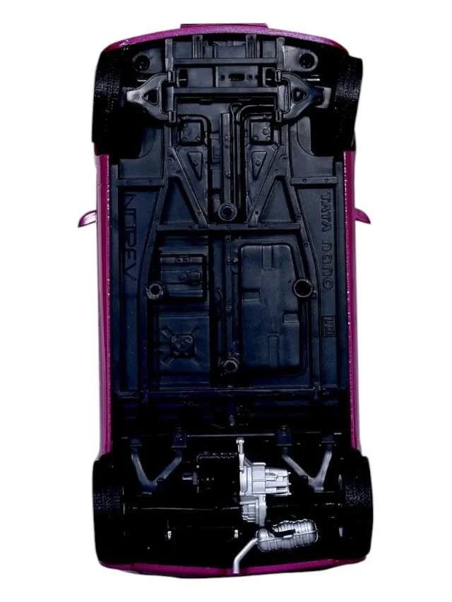 Tata Nano Official Licence c Merchandise 1:18 - Image 8